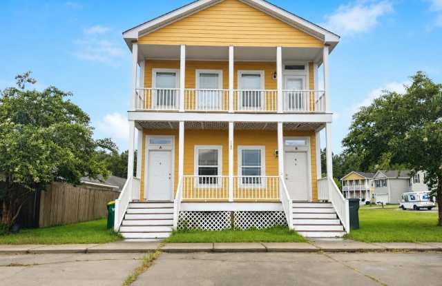 2109 Napoleon Street lot: A photos photos 2109 Napoleon Street lot: A photos photos