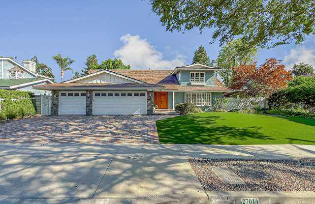 Calabasas 4BR w/pool+spa, views, solar panels + ALL appliances! photos photos