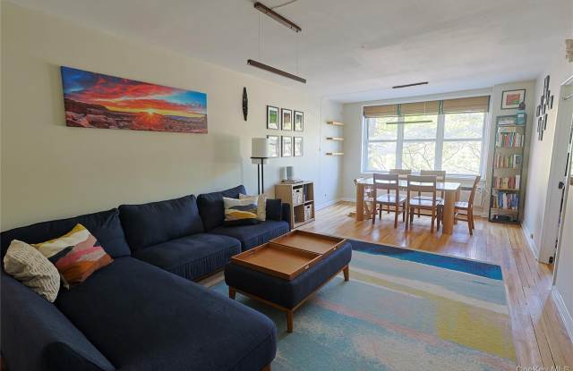 5730 Mosholu Avenue Gallery 2