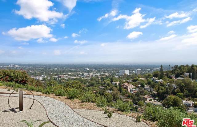 15581 BRIARWOOD Drive - 15581 W Briarwood Dr, Los Angeles, CA 91403