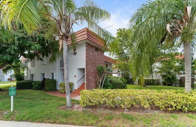 2600 SE Ocean Boulevard Gallery 2