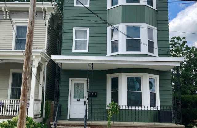 21 8th Street - 21 8th Street, Hudson, NY 12534