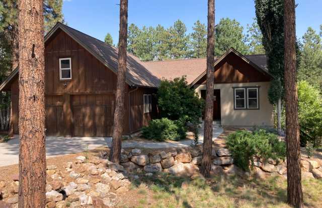 Custom home in the sought-after Edgemont Highlands photos photos