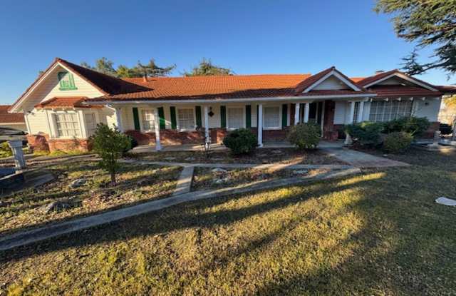 Charming spacious Evergreen farmhouse with large parking area photos photos