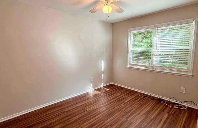 8416 RED ASH Court Gallery 3