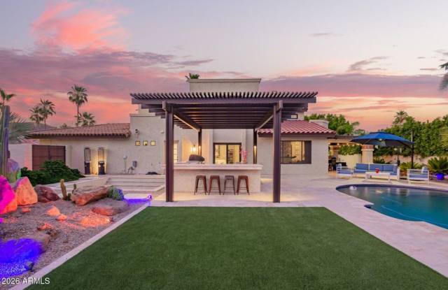 STUNNING! Fully Furnished in Phoenix photos photos