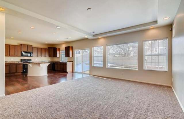 5018 Ridgewood Drive Gallery 2