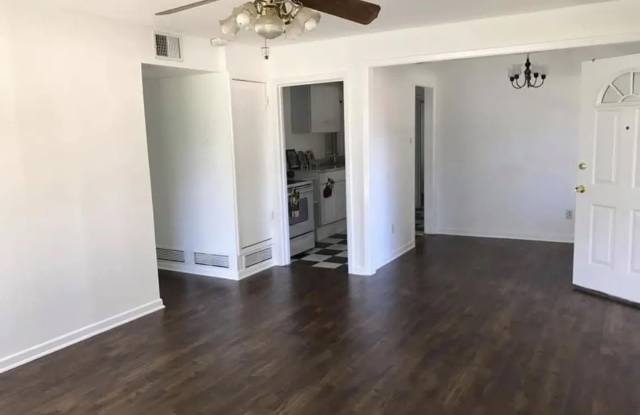 Room in 4 Bedroom Home in San Antonio Gallery 4