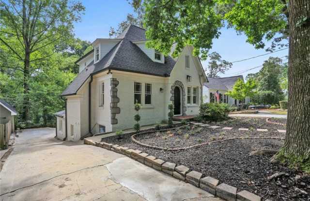 2545 Acorn Avenue NE Gallery 2