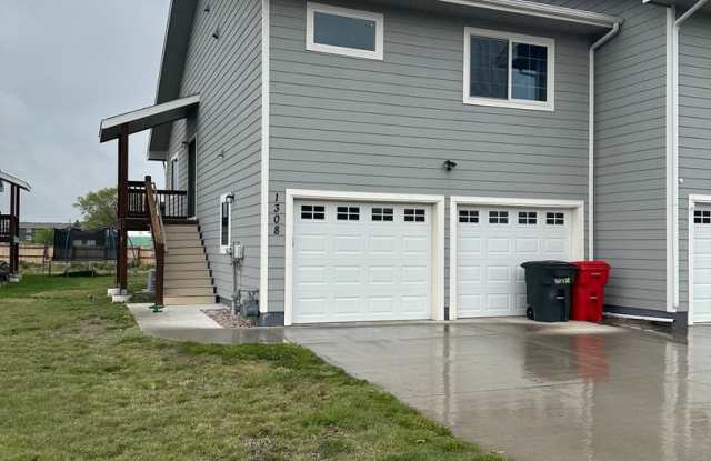 BEAUTIFUL NEWER CONSTRUCTION! 3 BED, 2 BATH, 2 CAR ATTACHED GARAGE photos photos BEAUTIFUL NEWER CONSTRUCTION! 3 BED, 2 BATH, 2 CAR ATTACHED GARAGE photos photos
