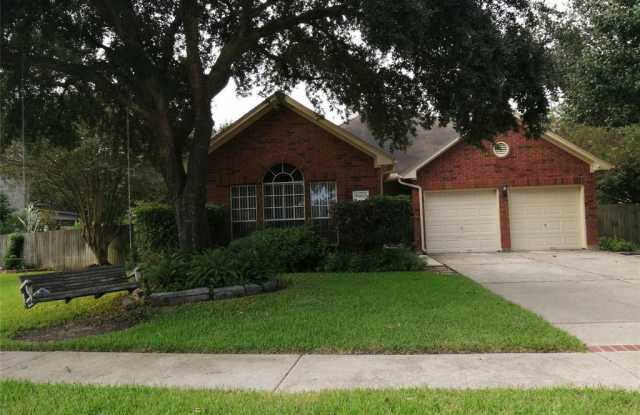 18603 Willow Cove Dr Drive Gallery 3