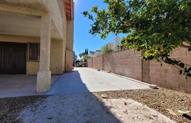 5252 Cartaro Drive Gallery 3