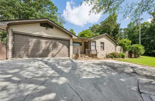 2762 Dresden Drive NE photos photos