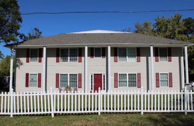 400 East Main Street Gallery 2