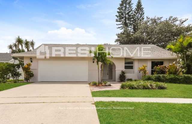 1343 Pinetta Circle photos photos