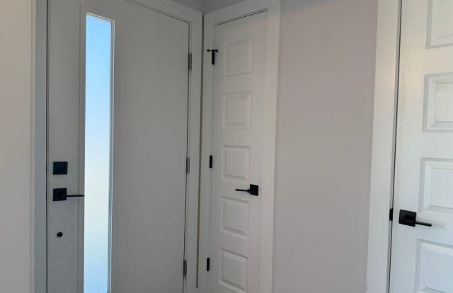 The Allure Townhomes Newer Rustburg Community Gallery 4