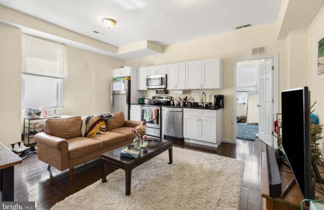 200 E GIRARD AVENUE - 200 East Girard Avenue, Philadelphia, PA 19125