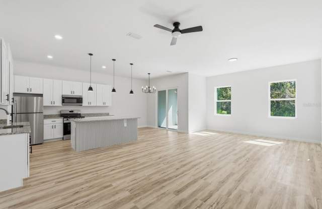 Brand New - 3 Bed 2.5 Bath Townhouse Palm Coast Gallery 3