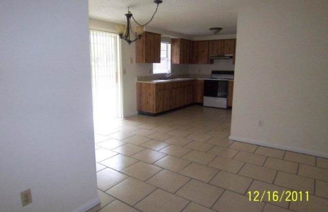 2906 Cedaridge Drive Gallery 3