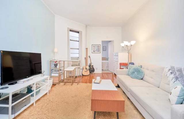 331 West 43rd Street photos photos