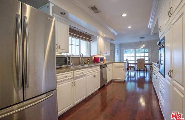 4263 MOONCREST Place Gallery 3