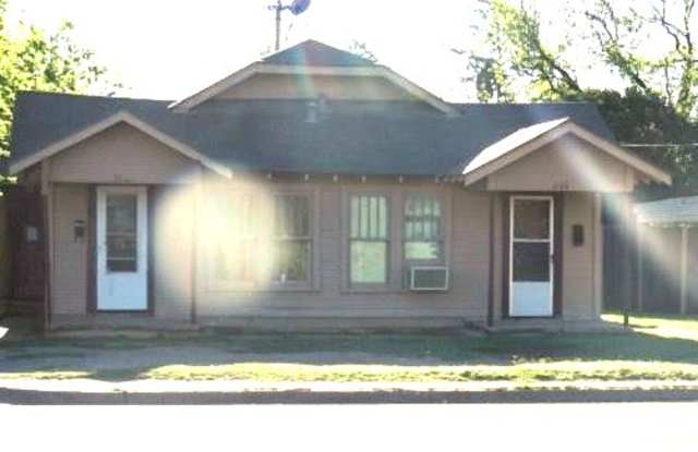 Freshly renovated and conveniently located! photos photos