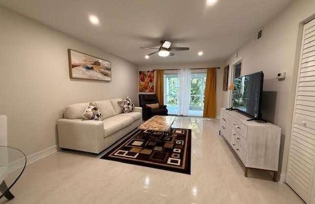 28280 Pine Haven Way Gallery 1