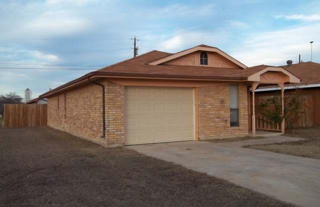 2001 Carousel Drive photos photos