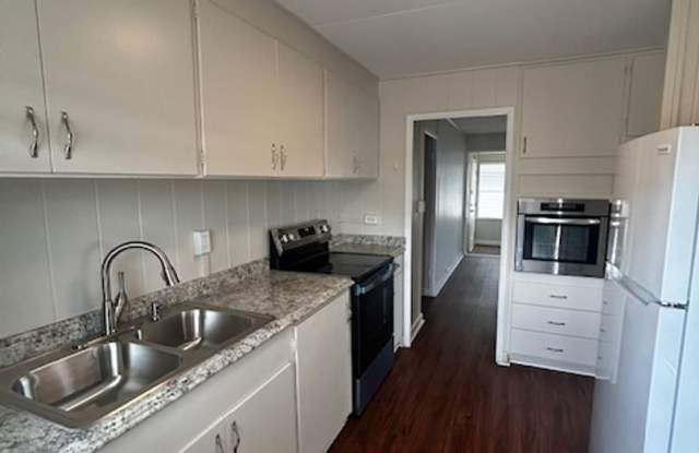 Foster Village - Available Now!  4 bedroom/ 2.5 bathrooms / 3+ parking photos photos