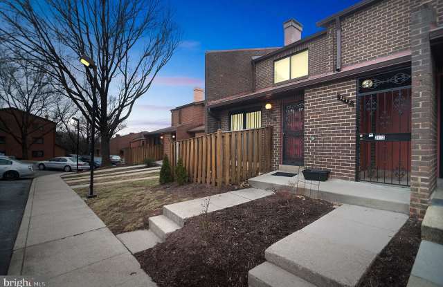 3472 SUMMIT COURT NE Gallery 3