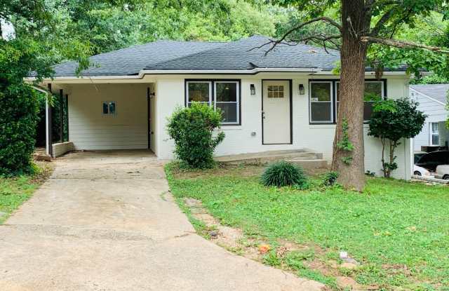 Newly renovated! This intown home features an Open Floorplan with Natural Light, a Cozy Family Room, must see! photos photos