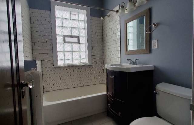 1665 Ridge Road Gallery 3