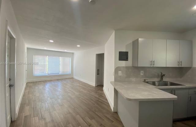 1025 NE 78th St Rd photos photos