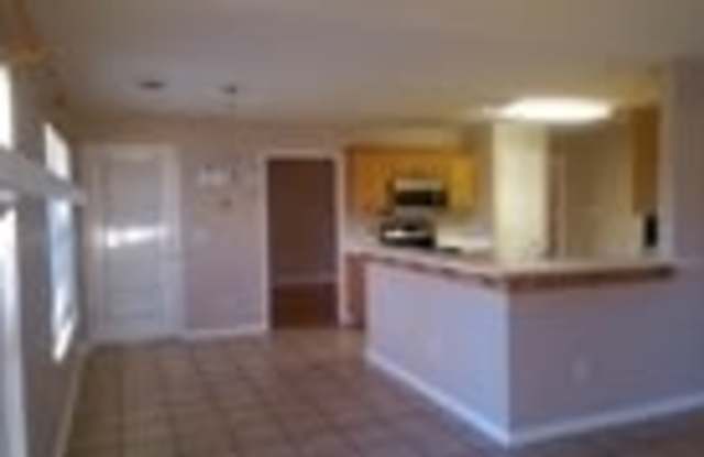 FOR RENT Gallery 4