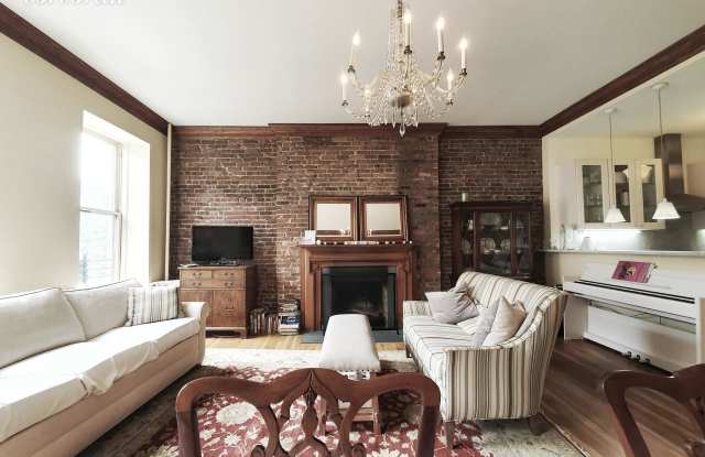 140 West 80th Street - 140 West 80th Street, New York City, NY 10024