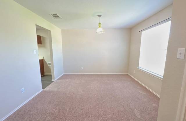 Amazing Corner Lot 3 Bed 2 Bath Home Gallery 4