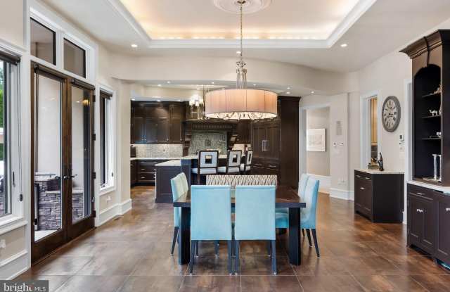 4 SOUTHWOOD Drive Gallery 4