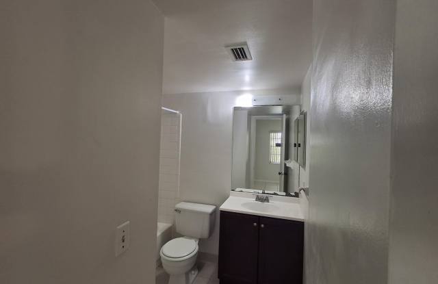 11506 Royal Palm Boulevard Gallery 4
