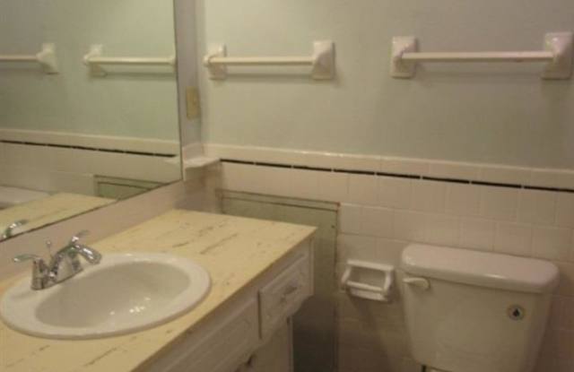 1090 BARTOW AVE Gallery 4