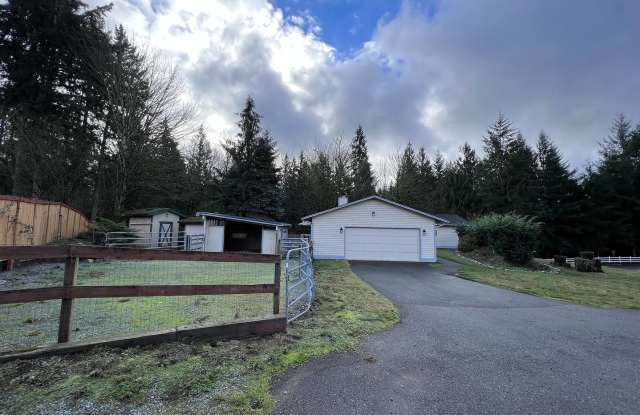 Applications Pending -Lovely 4 Bedroom Kent Equestrian Property - 28532 185th Avenue Southeast, Lake Morton-Berrydale, WA 98042