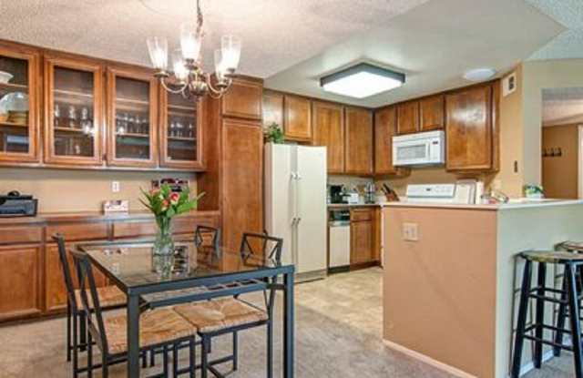 17617 Pomerado Road Gallery 4