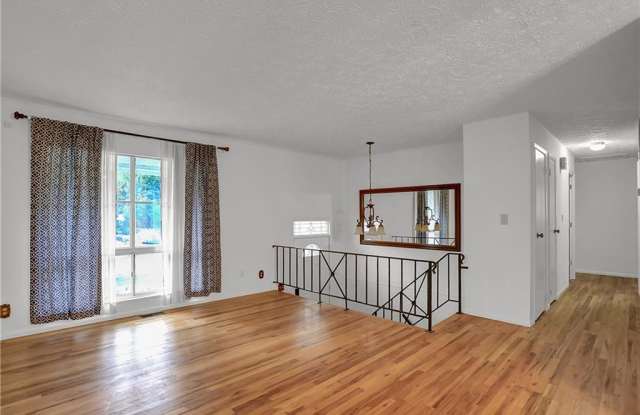1163 Cherryfield Lane Gallery 4