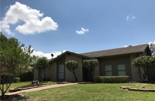 1004 Cross Bend Road - 1004 Cross Bend Road, Plano, TX 75023