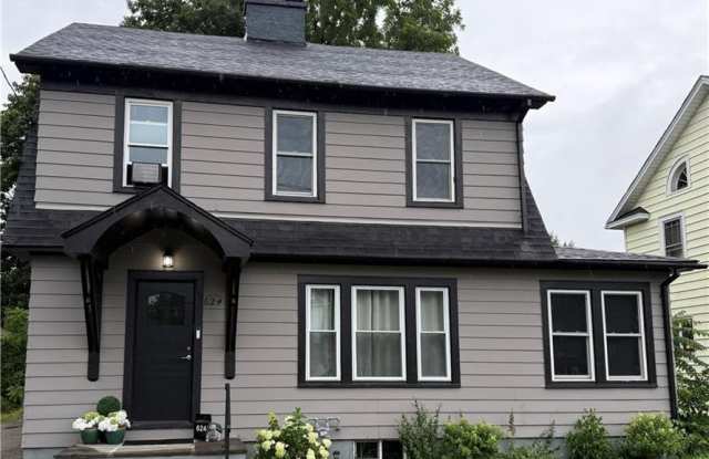 624 Mount Zoar Street Gallery 1