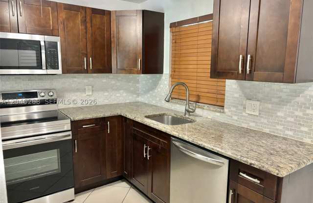 9411 Evergreen Pl Gallery 2