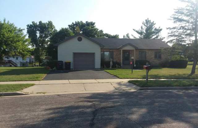 Woodridge Housing - Large 3 and 4 Bedroom Homes in Tomah, WI Gallery 2