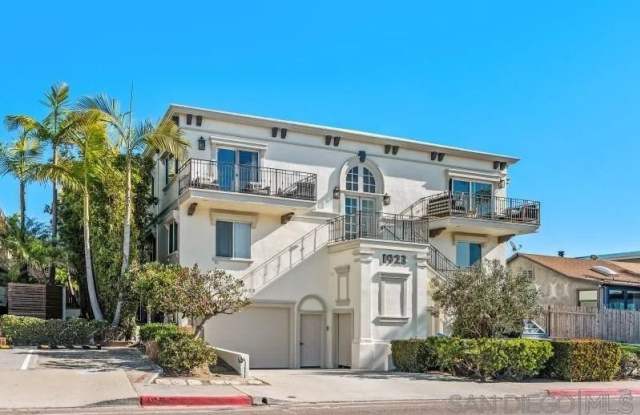 1923 San Elijo Ave Gallery 1