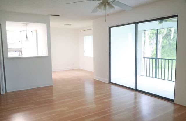 306 Palm Coast Pkwy Ne Gallery 4