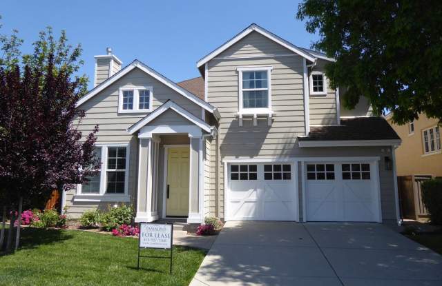 62 Hollyleaf Way - 62 Hollyleaf Way, Novato, CA 94949