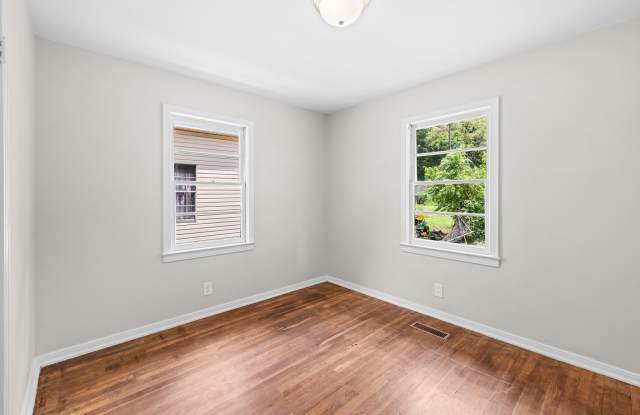 3213 Dartmouth Avenue Gallery 3